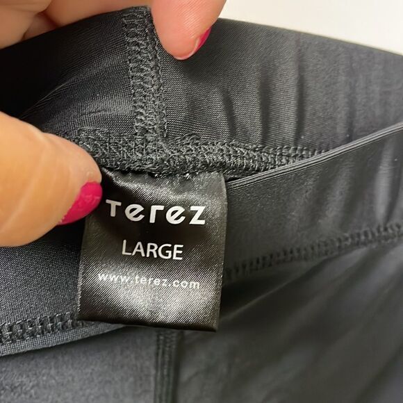 Terez Black Star Leggings, Size Medium & Large - Picture 7 of 8